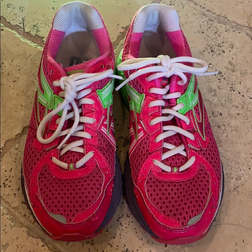 Brooks GTS 13